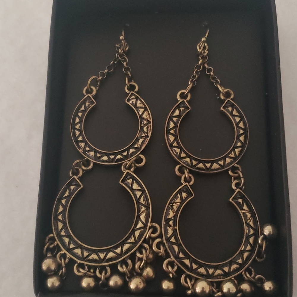 Antigue gold earrings